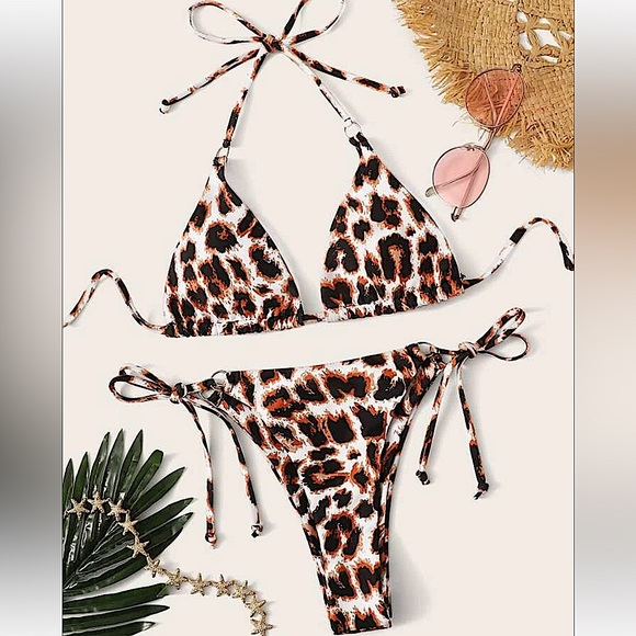 *NEW* Bikini Set - Picture 3 of 3